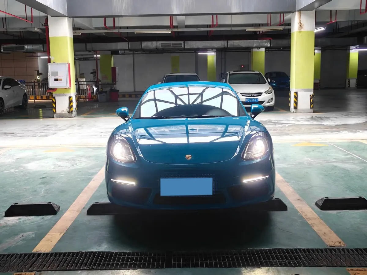 2020 Porsche 718 2.0T 250HP H4 7DCT,autocango,china used car exporter,china ev exporter,chinese used car exporter,chinese used ev exporter