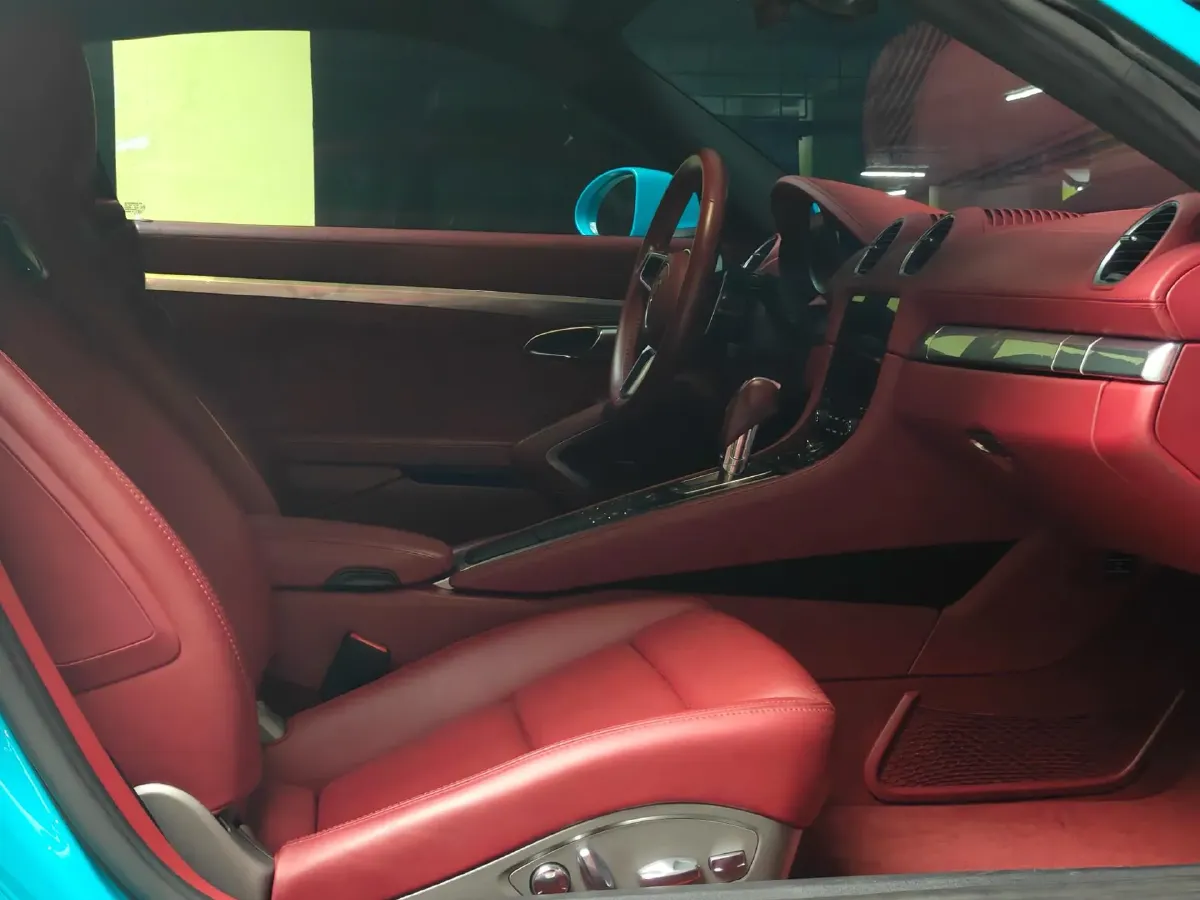 2020 Porsche 718 2.0T 250HP H4 7DCT,autocango,china used car exporter,china ev exporter,chinese used car exporter,chinese used ev exporter