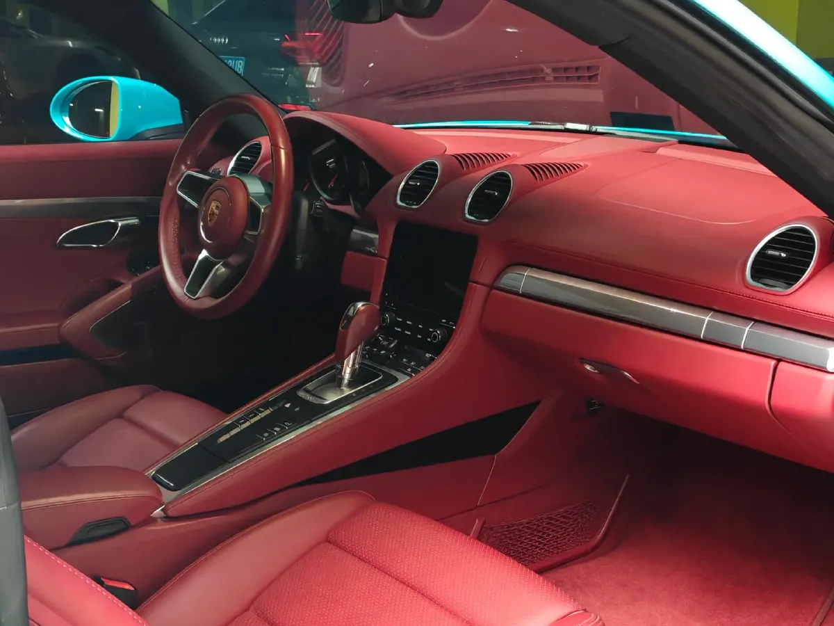 2020 Porsche 718 2.0T 250HP H4 7DCT,autocango,china used car exporter,china ev exporter,chinese used car exporter,chinese used ev exporter
