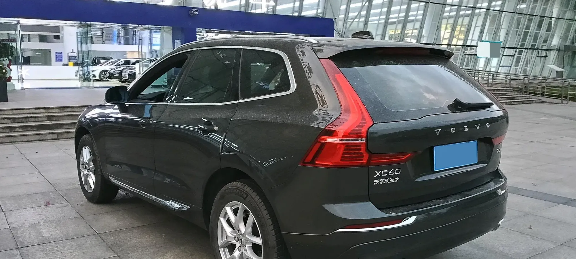 2020 Volvo XC60 2.0T 254HP L4 8AT,autocango,china used car exporter,china ev exporter,chinese used car exporter,chinese used ev exporter