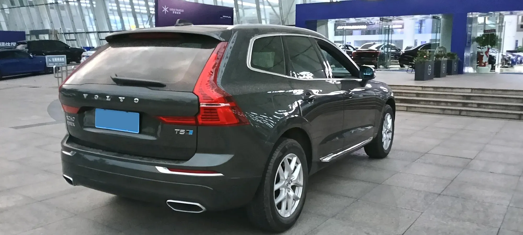 2020 Volvo XC60 2.0T 254HP L4 8AT,autocango,china used car exporter,china ev exporter,chinese used car exporter,chinese used ev exporter