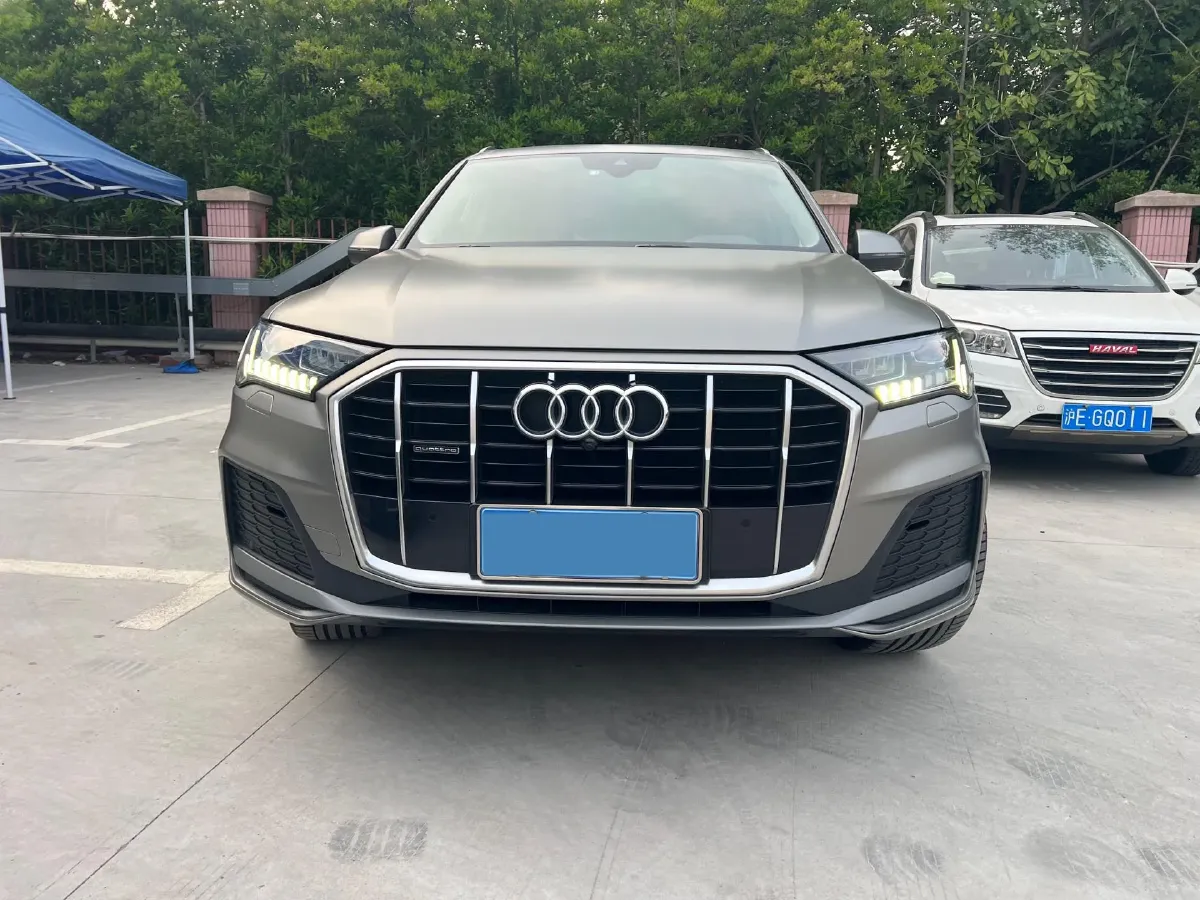2021 Audi Q7 2.0T 245HP L4 8AT,autocango,china used car exporter,china ev exporter,chinese used car exporter,chinese used ev exporter