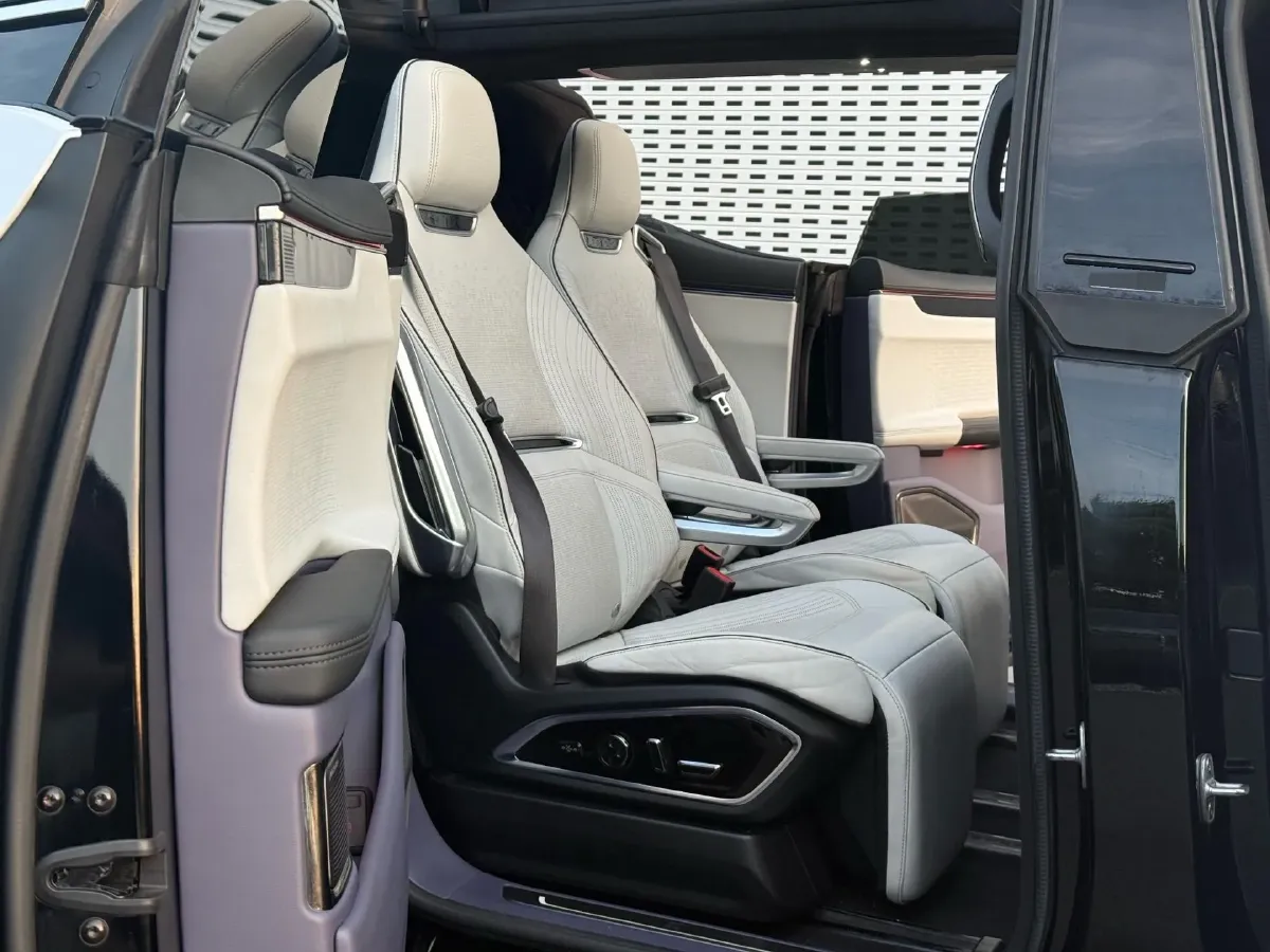 2021 HiPhi X BEV 97KWH,autocango,china used car exporter,china ev exporter,chinese used car exporter,chinese used ev exporter