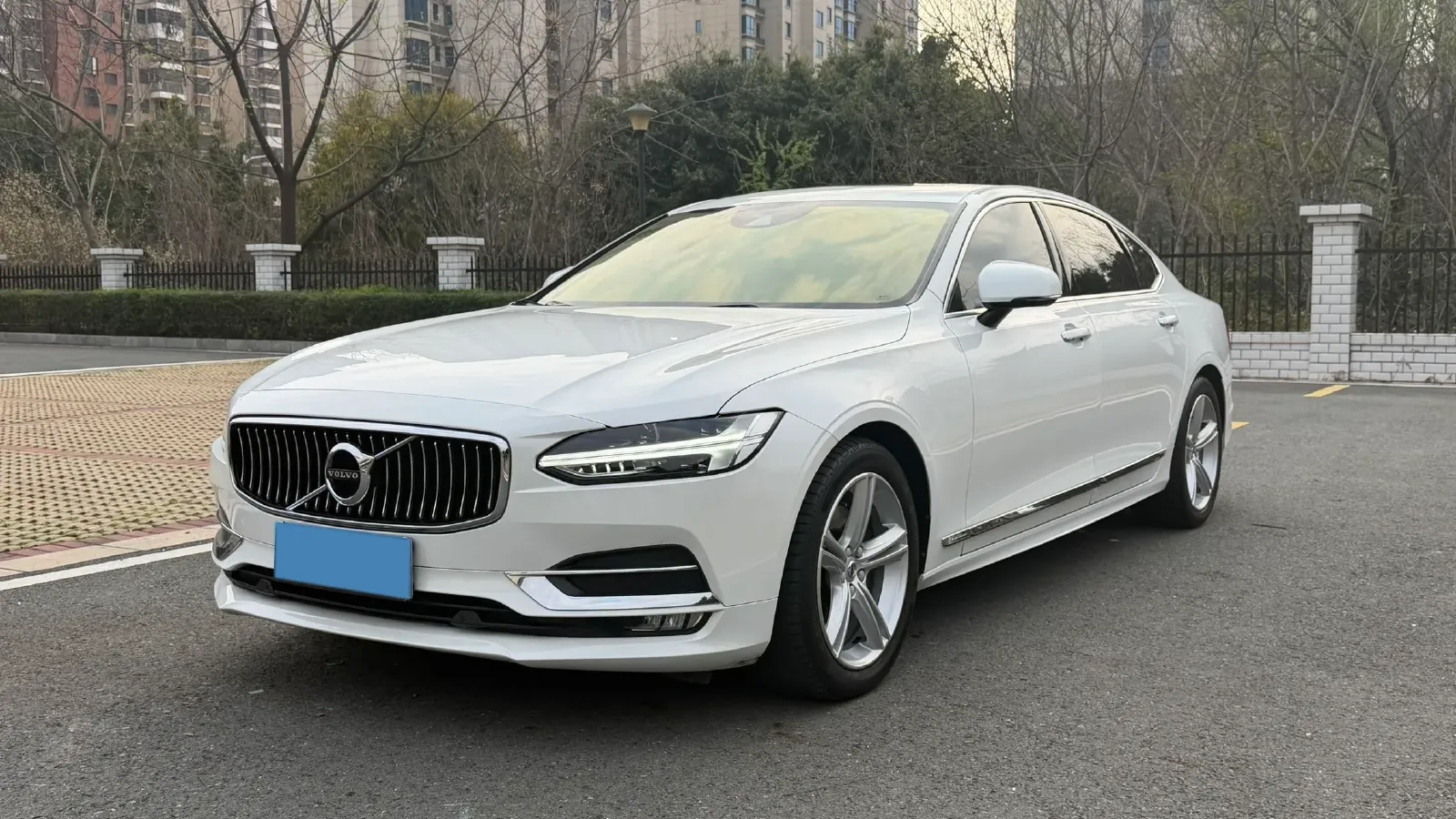 2020 Volvo S90 2.0T 254HP L4 8AT,autocango,china used car exporter,china ev exporter,chinese used car exporter,chinese used ev exporter