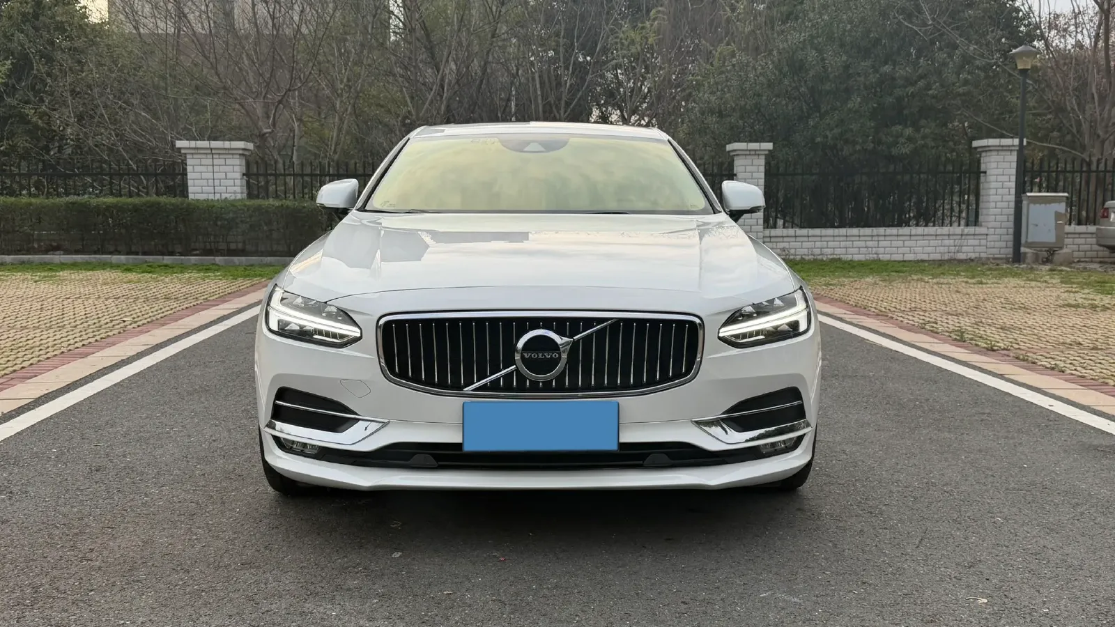 2020 Volvo S90 2.0T 254HP L4 8AT,autocango,china used car exporter,china ev exporter,chinese used car exporter,chinese used ev exporter