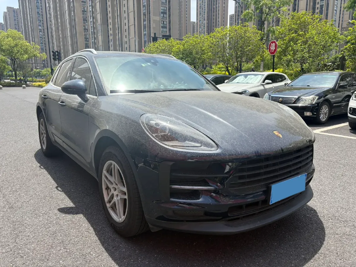 2018 Porsche Macan 2.0T 252HP L4 7DCT,autocango,china used car exporter,china ev exporter,chinese used car exporter,chinese used ev exporter