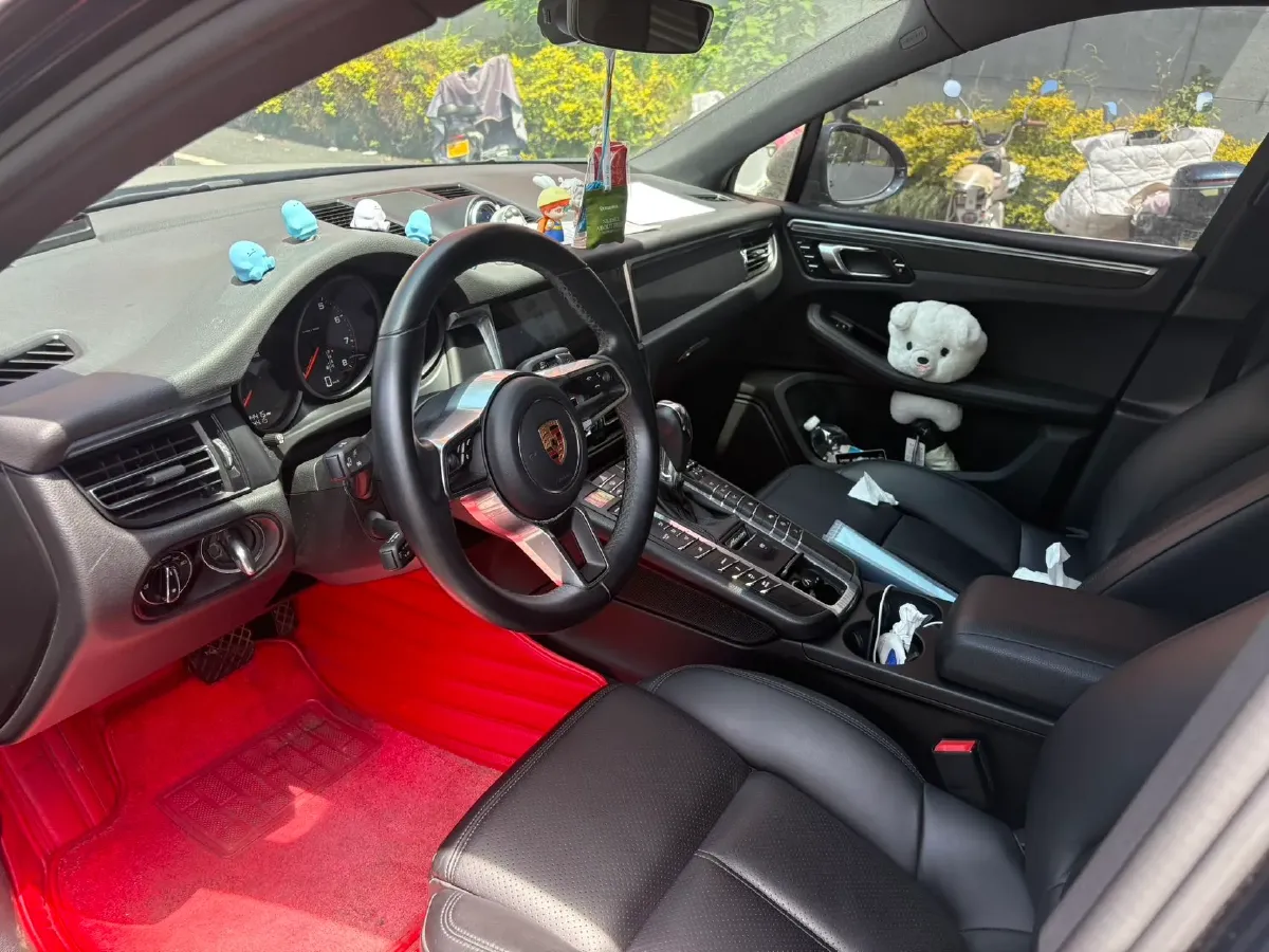 2018 Porsche Macan 2.0T 252HP L4 7DCT,autocango,china used car exporter,china ev exporter,chinese used car exporter,chinese used ev exporter