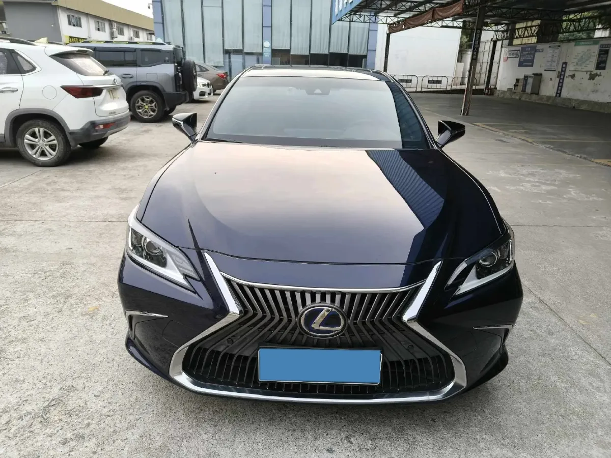 2020 Lexus ES 2.5L 178HP L4 E-CVT Hybrid,autocango,china used car exporter,china ev exporter,chinese used car exporter,chinese used ev exporter