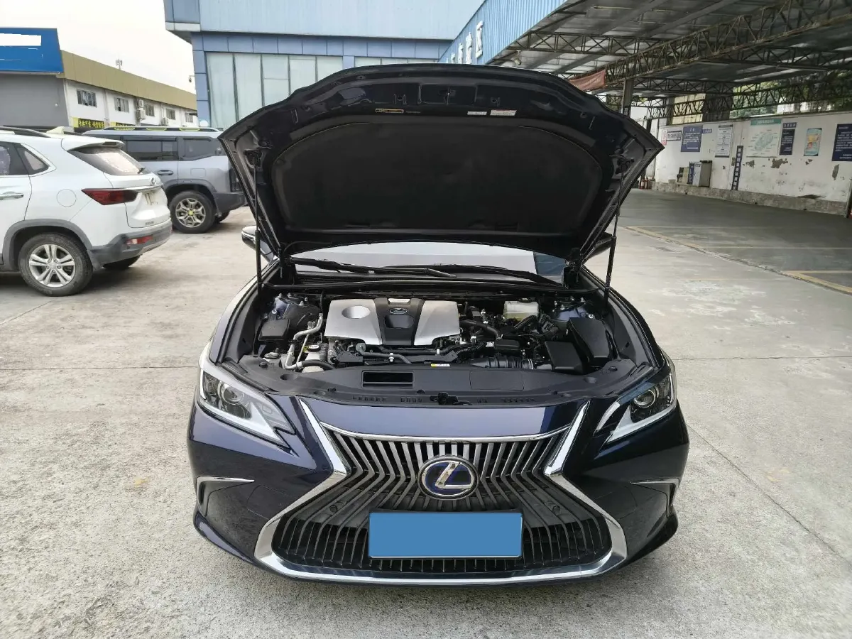 2020 Lexus ES 2.5L 178HP L4 E-CVT Hybrid,autocango,china used car exporter,china ev exporter,chinese used car exporter,chinese used ev exporter