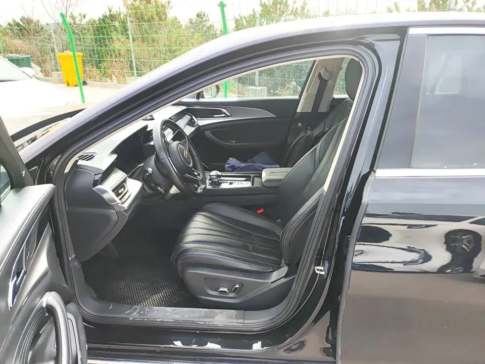 2023 HongQi H5 1.5T 169HP L4 7DCT,autocango,china used car exporter,china ev exporter,chinese used car exporter,chinese used ev exporter
