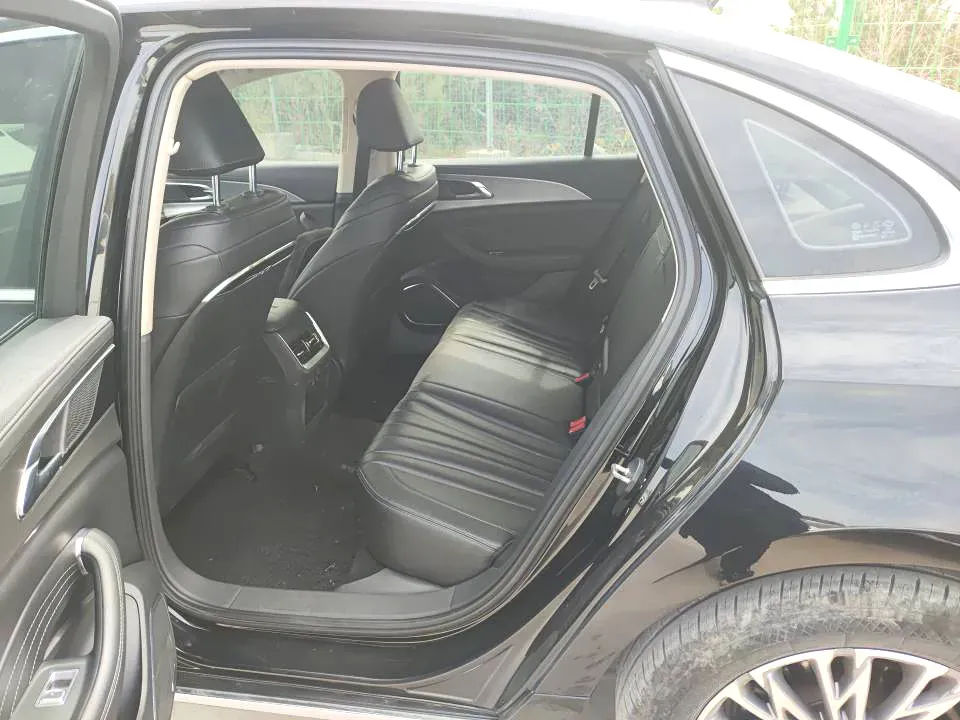 2023 HongQi H5 1.5T 169HP L4 7DCT,autocango,china used car exporter,china ev exporter,chinese used car exporter,chinese used ev exporter