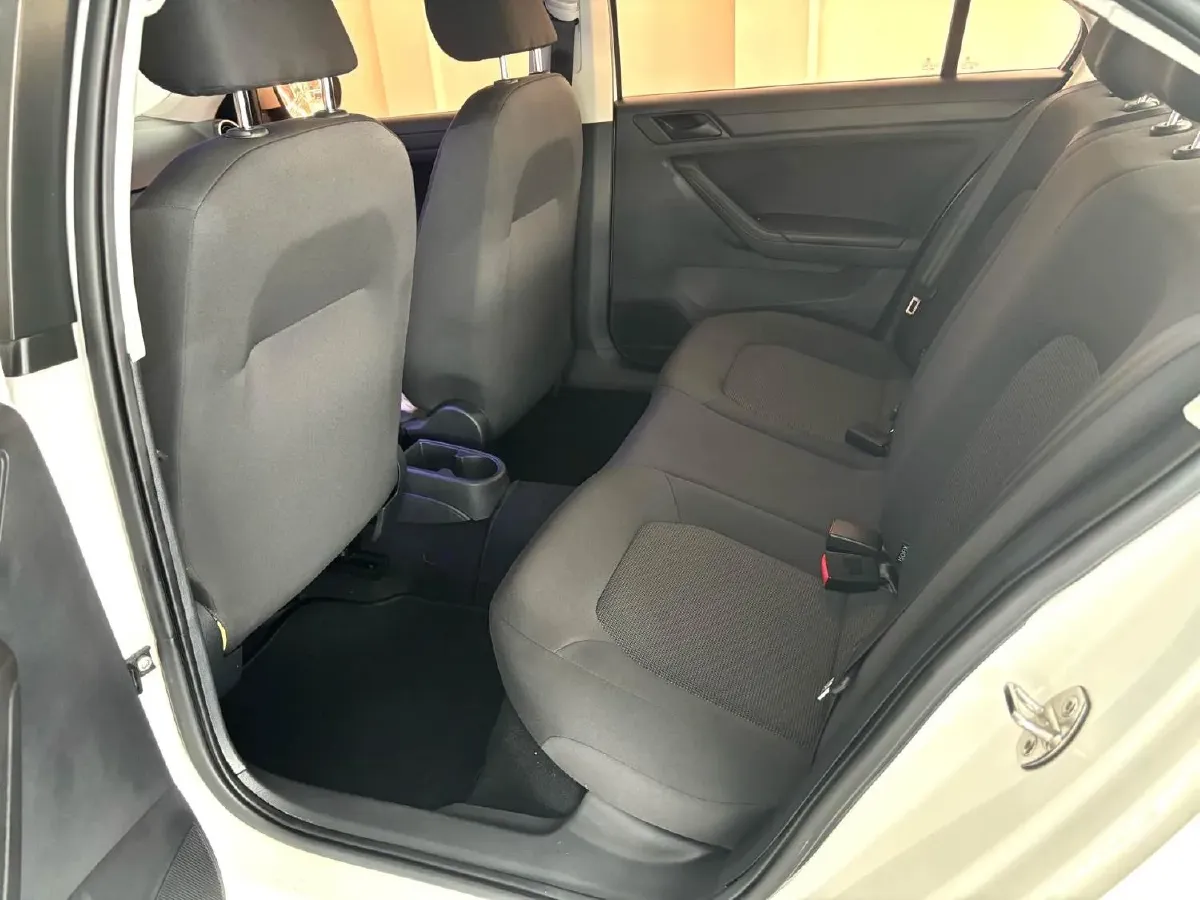 2017 Volkswagen Jetta 1.5L 110HP L4 5MT,autocango,china used car exporter,china ev exporter,chinese used car exporter,chinese used ev exporter