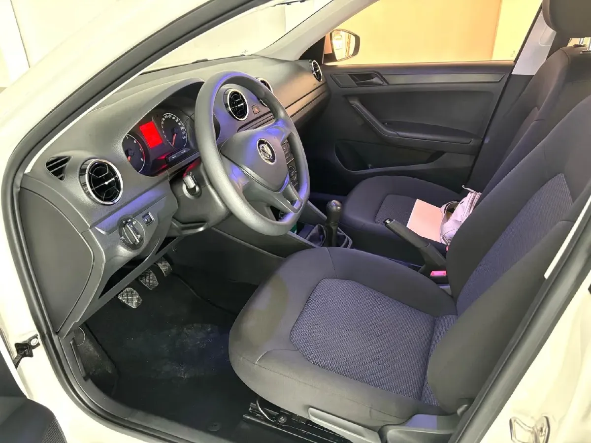 2017 Volkswagen Jetta 1.5L 110HP L4 5MT,autocango,china used car exporter,china ev exporter,chinese used car exporter,chinese used ev exporter
