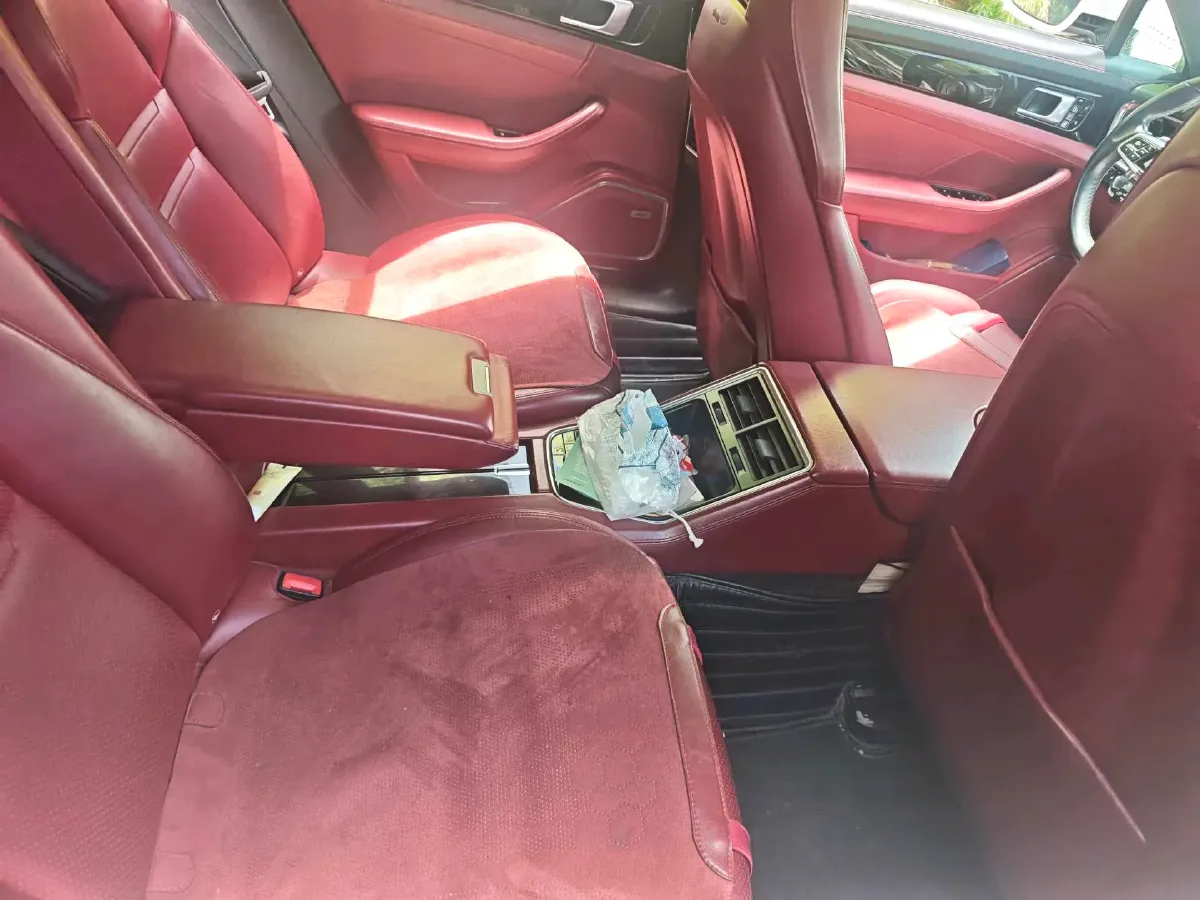 2017 BMW X6 3.0T 306HP L6 8AT,autocango,china used car exporter,china ev exporter,chinese used car exporter,chinese used ev exporter