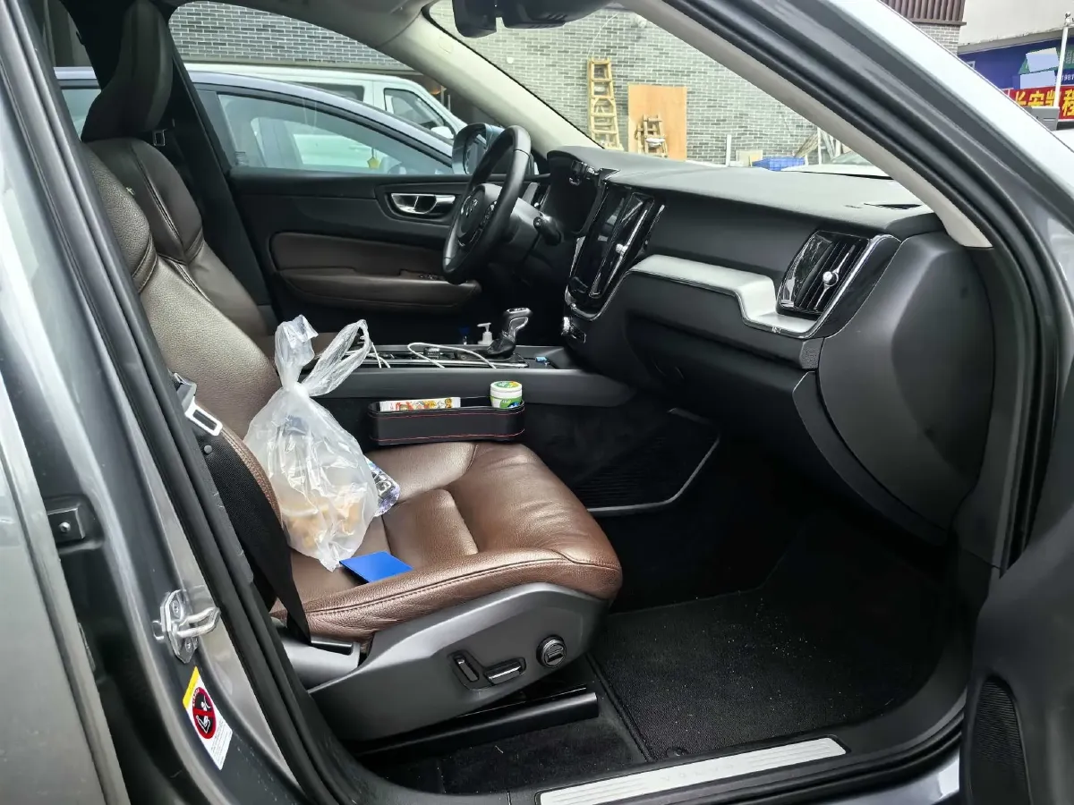 2019 Jeep Wrangler 2.0T 266HP L4 8AT,autocango,china used car exporter,china ev exporter,chinese used car exporter,chinese used ev exporter