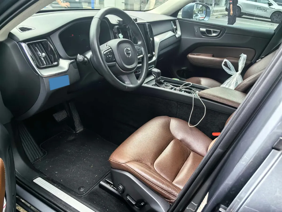 2019 Jeep Wrangler 2.0T 266HP L4 8AT,autocango,china used car exporter,china ev exporter,chinese used car exporter,chinese used ev exporter