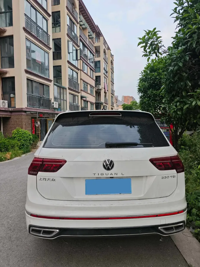 2024 Volkswagen Tiguan L 2.0T 186HP L4 7DCT,autocango,china used car exporter,china ev exporter,chinese used car exporter,chinese used ev exporter