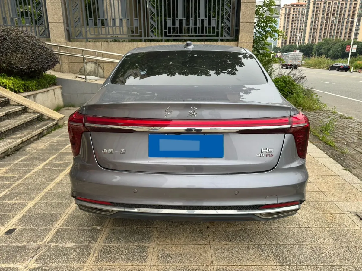 2023 HongQi H5 2.0T 224HP L4 8AT,autocango,china used car exporter,china ev exporter,chinese used car exporter,chinese used ev exporter