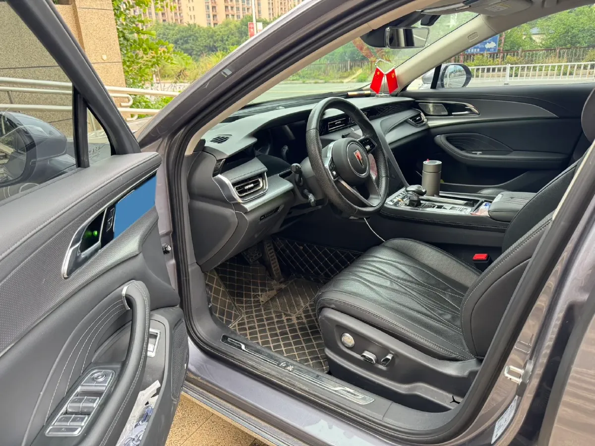 2023 HongQi H5 2.0T 224HP L4 8AT,autocango,china used car exporter,china ev exporter,chinese used car exporter,chinese used ev exporter