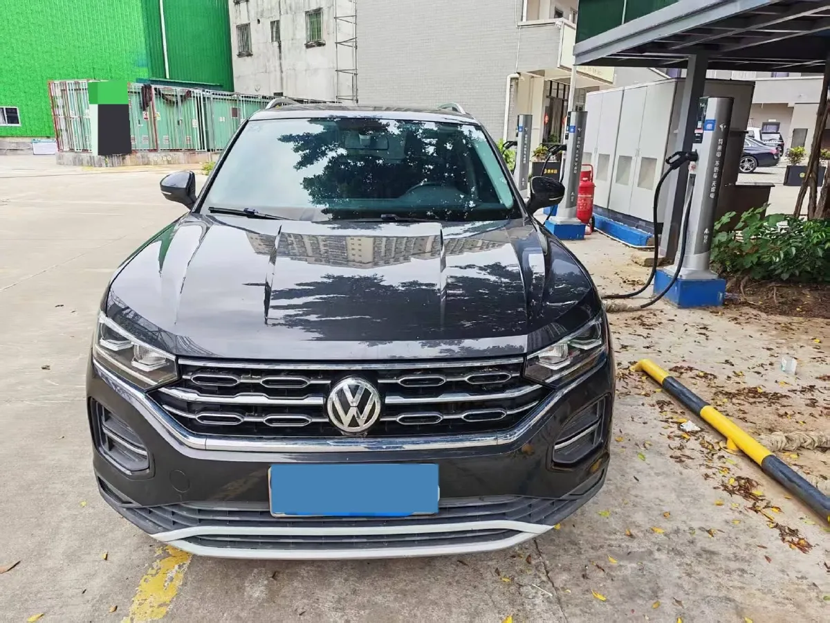 2019 Jeep Cherokee 2.0T 234HP L4 9AT,autocango,china used car exporter,china ev exporter,chinese used car exporter,chinese used ev exporter