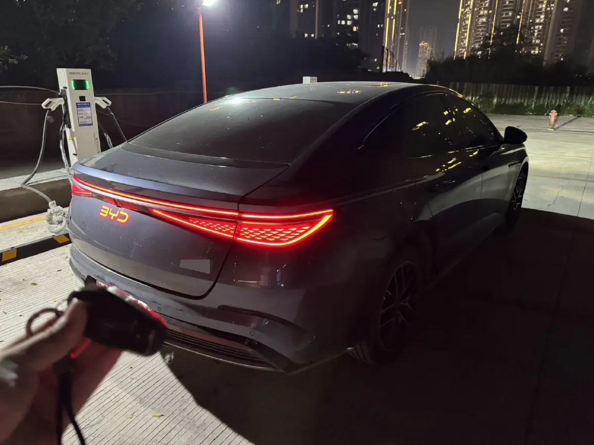2025 BYD Seal07 DM-i 1.5L 101HP L4 E-CVT PHEV 17.6KWH,autocango,china used car exporter,china ev exporter,chinese used car exporter,chinese used ev exporter