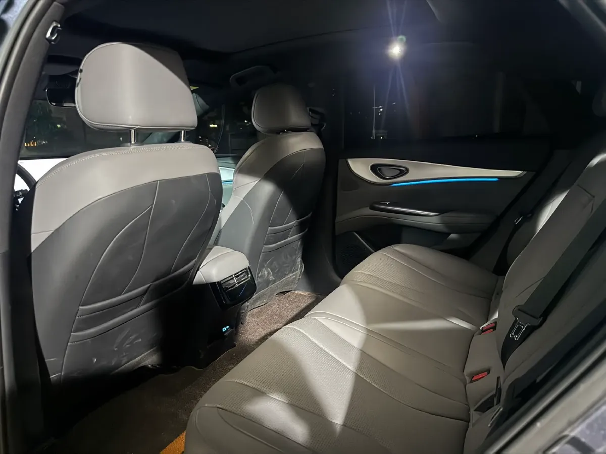 2025 BYD Seal07 DM-i 1.5L 101HP L4 E-CVT PHEV 17.6KWH,autocango,china used car exporter,china ev exporter,chinese used car exporter,chinese used ev exporter