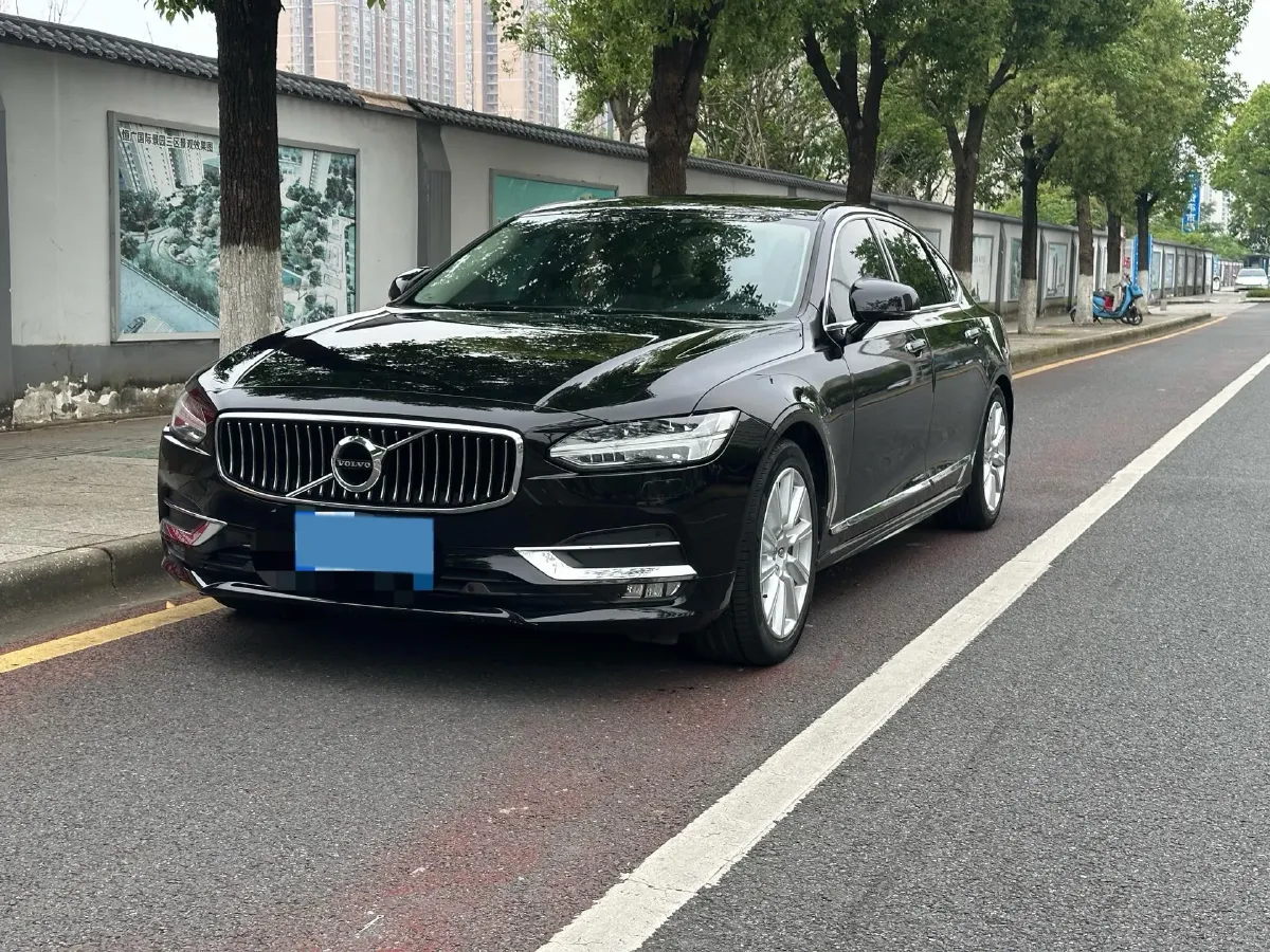 2020 Volvo S90 2.0T 254HP L4 8AT,autocango,china used car exporter,china ev exporter,chinese used car exporter,chinese used ev exporter
