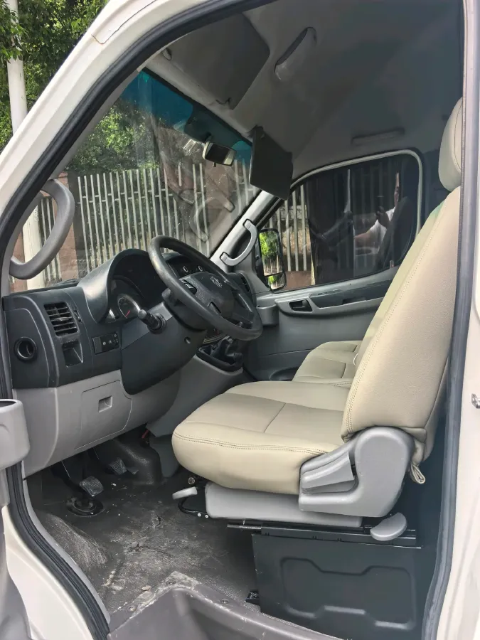 2020 DongFeng DFAC YuFeng 2.3T 110HP L4 6MT,autocango,china used car exporter,china ev exporter,chinese used car exporter,chinese used ev exporter