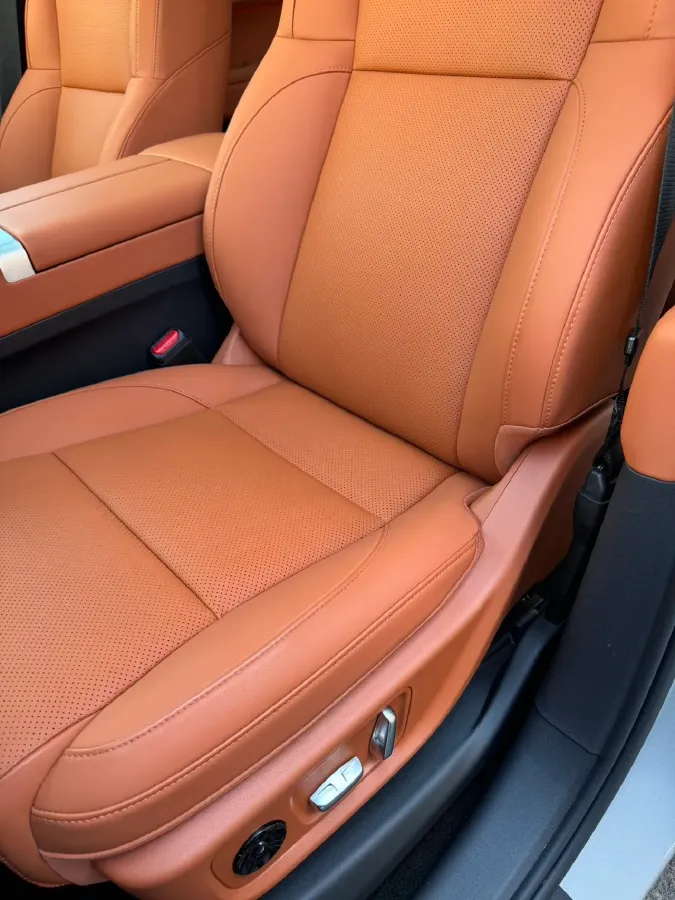 2024 Li L6 Range Extended 154HP L4 REEV 36.8KWH,autocango,china used car exporter,china ev exporter,chinese used car exporter,chinese used ev exporter