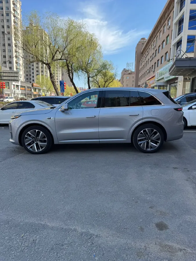 2024 Li L6 Range Extended 154HP L4 REEV 36.8KWH,autocango,china used car exporter,china ev exporter,chinese used car exporter,chinese used ev exporter