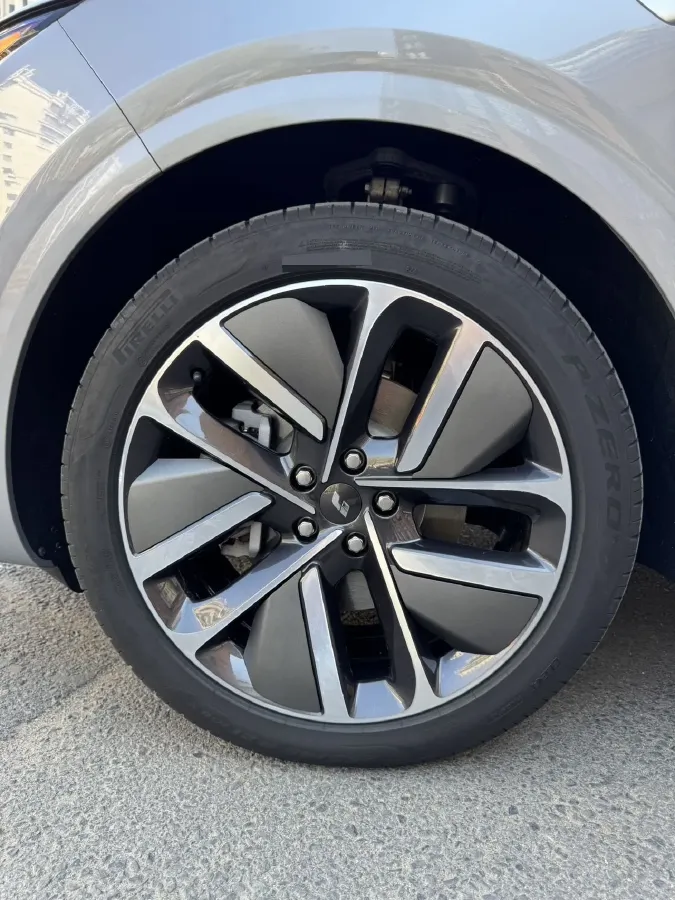 2024 Li L6 Range Extended 154HP L4 REEV 36.8KWH,autocango,china used car exporter,china ev exporter,chinese used car exporter,chinese used ev exporter