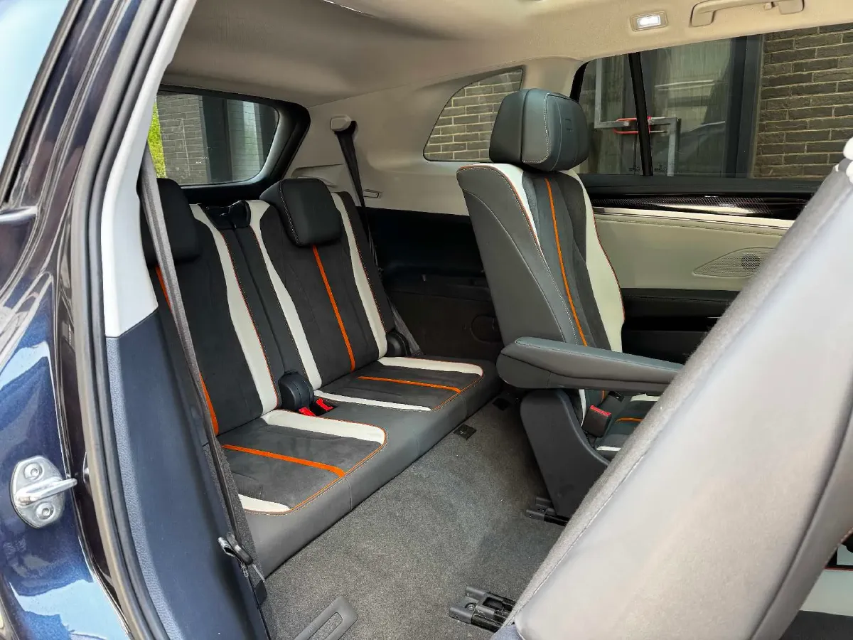 2022 Volkswagen ID.6 Crozz BEV 84.8KWH,autocango,china used car exporter,china ev exporter,chinese used car exporter,chinese used ev exporter