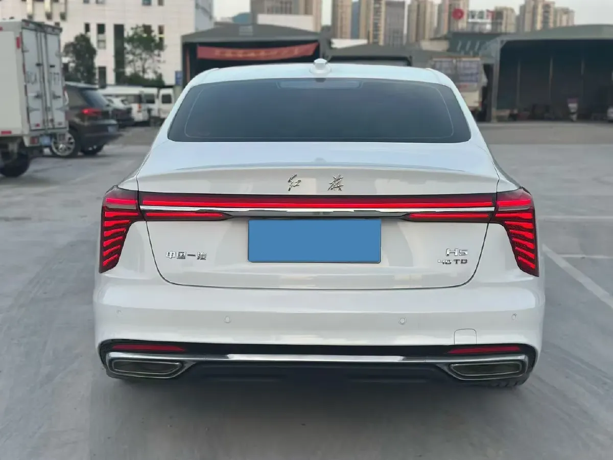 2023 HongQi H5 2.0T 224HP L4 8AT,autocango,china used car exporter,china ev exporter,chinese used car exporter,chinese used ev exporter