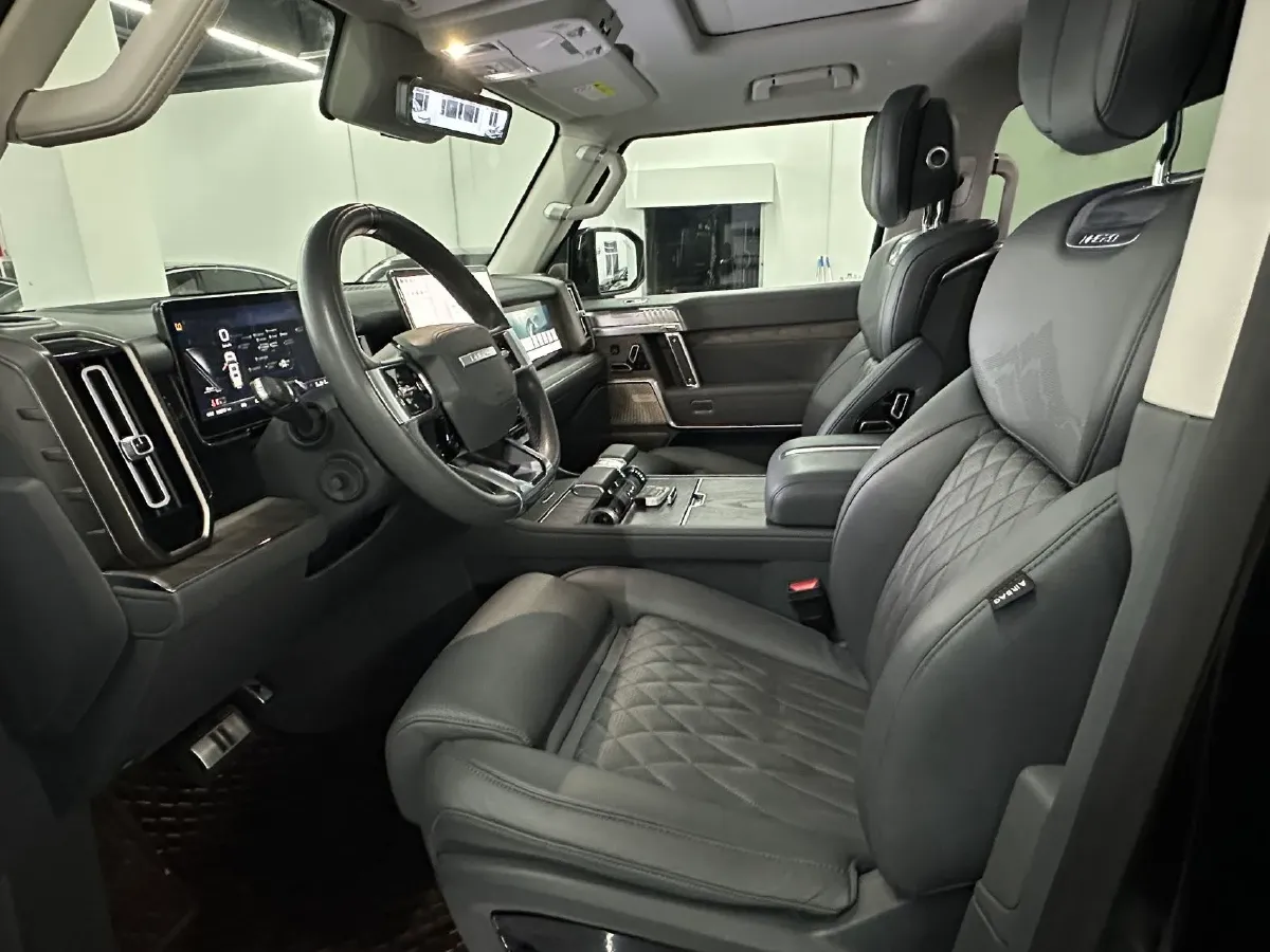 2023 M Hero 917 REEV 197HP 2AT REEV 65.8KWH,autocango,china used car exporter,china ev exporter,chinese used car exporter,chinese used ev exporter