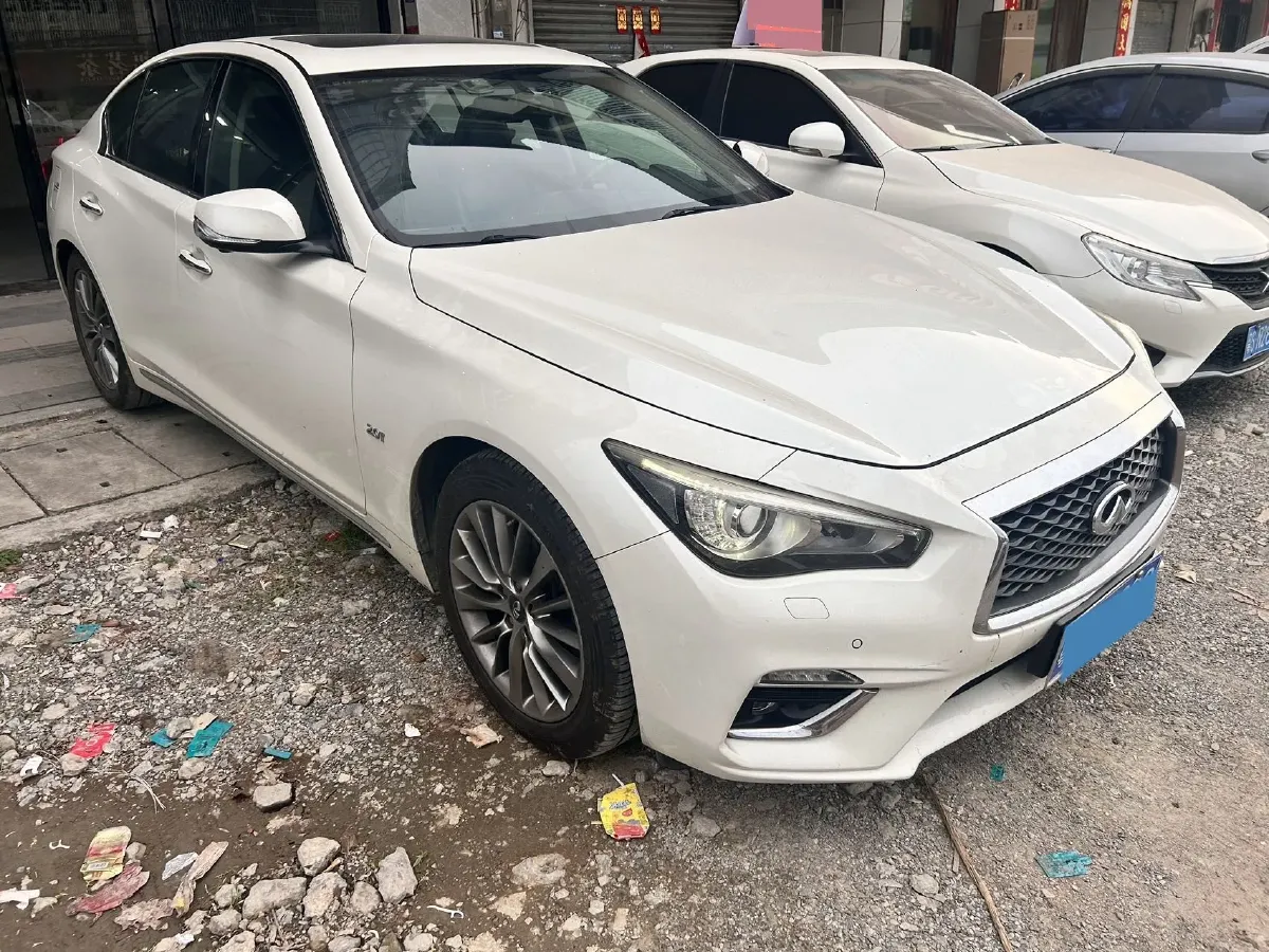 2018 Jeep Grand Commander 2.0T 265HP L4 9AT,autocango,china used car exporter,china ev exporter,chinese used car exporter,chinese used ev exporter
