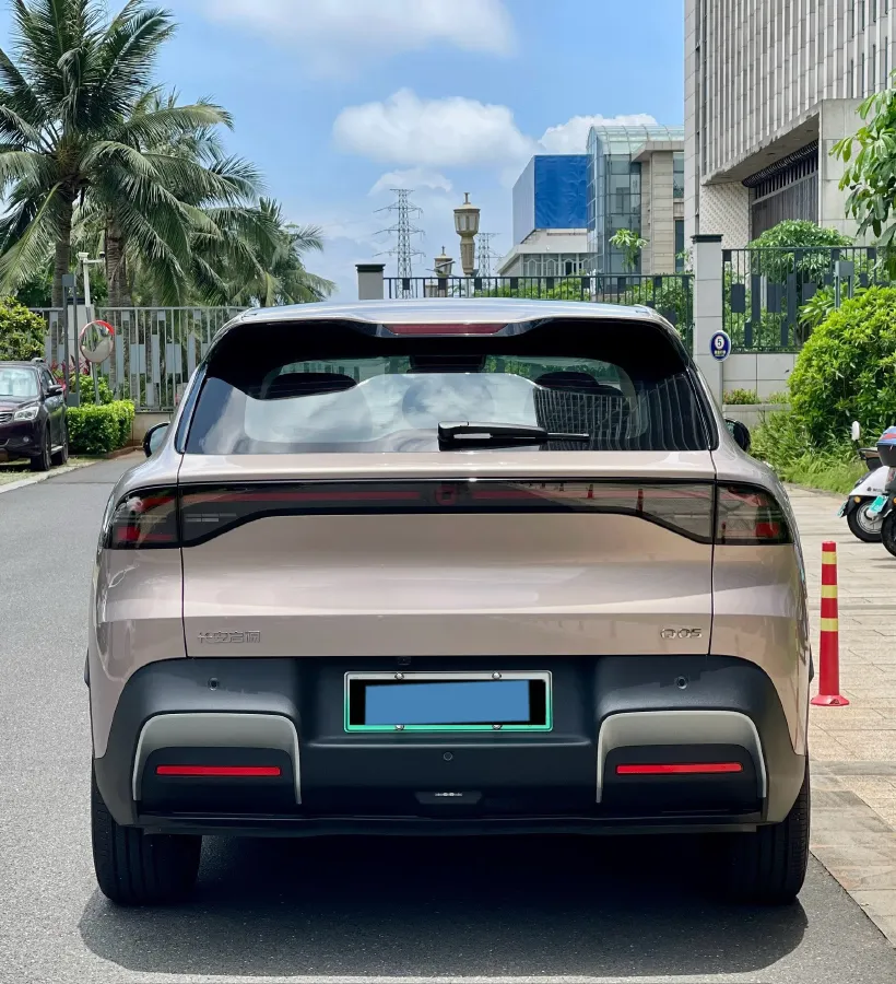 2026 Ruichi Auto EC75 BEV,autocango,china used car exporter,china ev exporter,chinese used car exporter,chinese used ev exporter