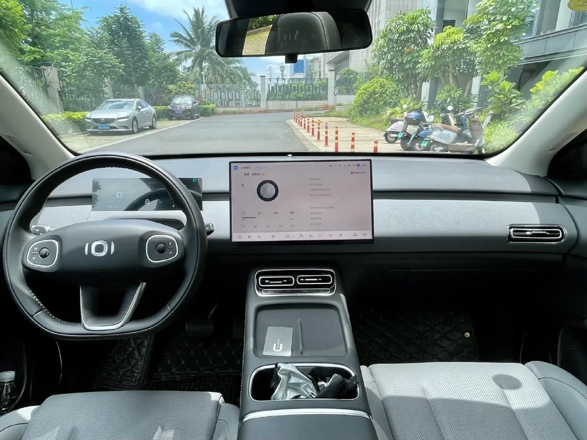 2026 Ruichi Auto EC75 BEV,autocango,china used car exporter,china ev exporter,chinese used car exporter,chinese used ev exporter
