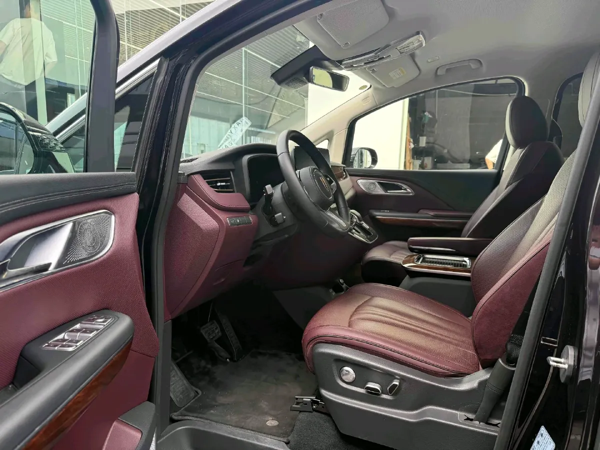 2023 HongQi HQ9 2.0T 252HP L4 8AT,autocango,china used car exporter,china ev exporter,chinese used car exporter,chinese used ev exporter