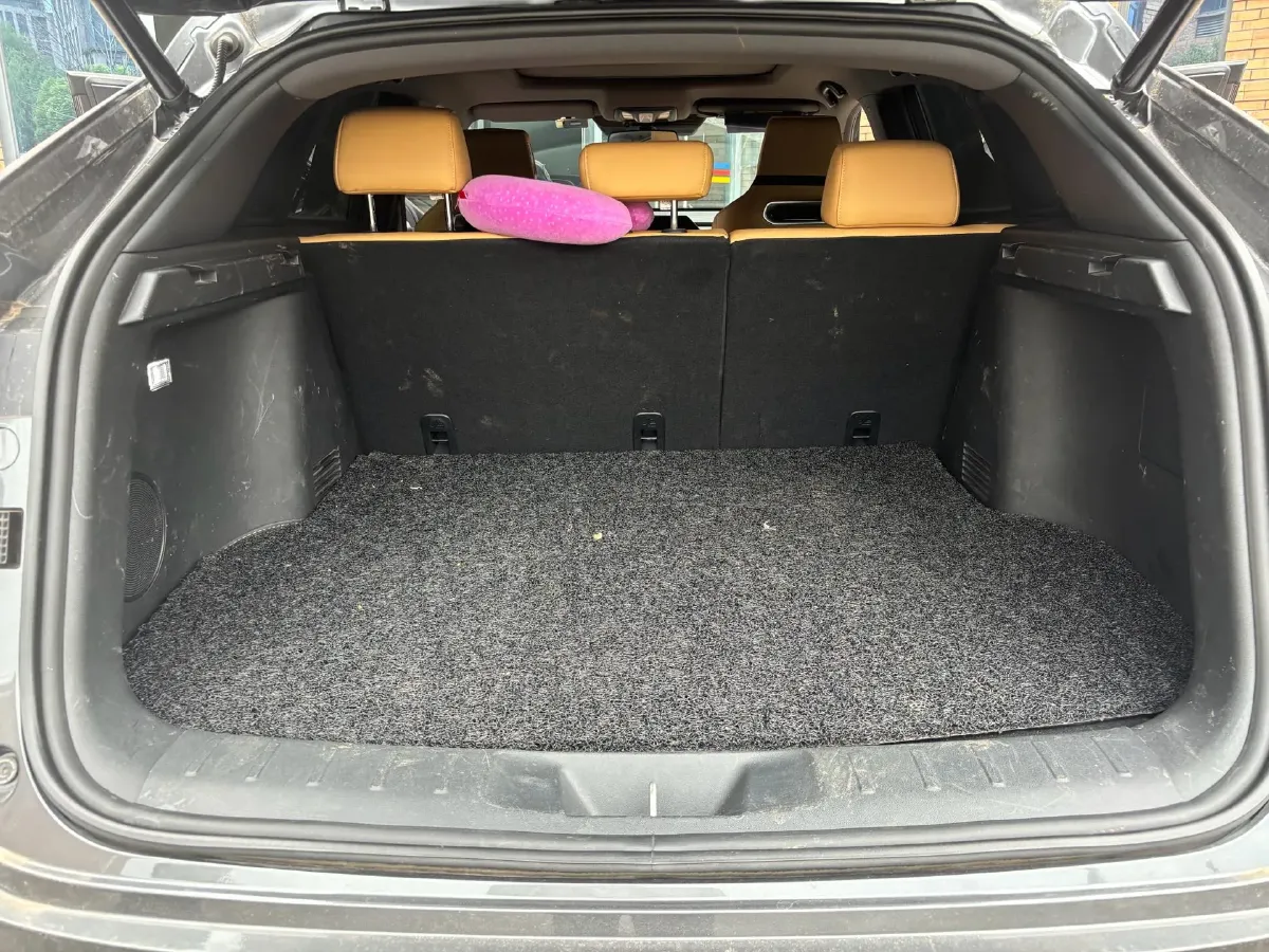 2021 ChangAn UNI-K 2.0T 233HP L4 8AT,autocango,china used car exporter,china ev exporter,chinese used car exporter,chinese used ev exporter