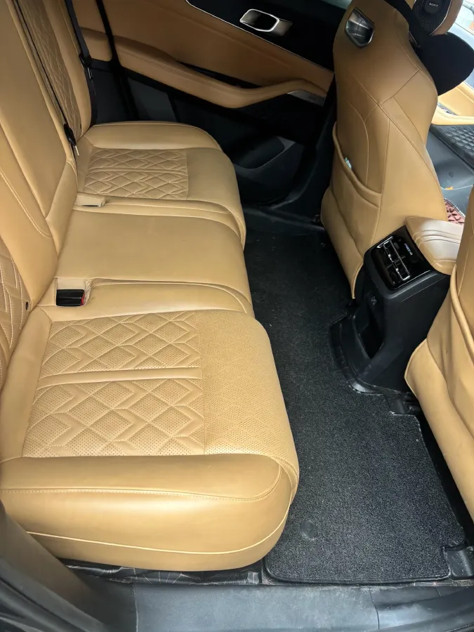 2021 ChangAn UNI-K 2.0T 233HP L4 8AT,autocango,china used car exporter,china ev exporter,chinese used car exporter,chinese used ev exporter