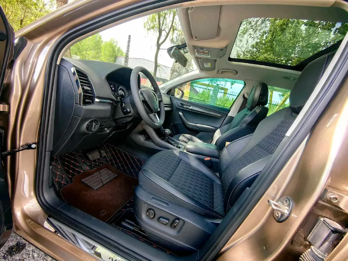 2019 Skoda Octavia 1.4T 150HP L4 7DCT,autocango,china used car exporter,china ev exporter,chinese used car exporter,chinese used ev exporter