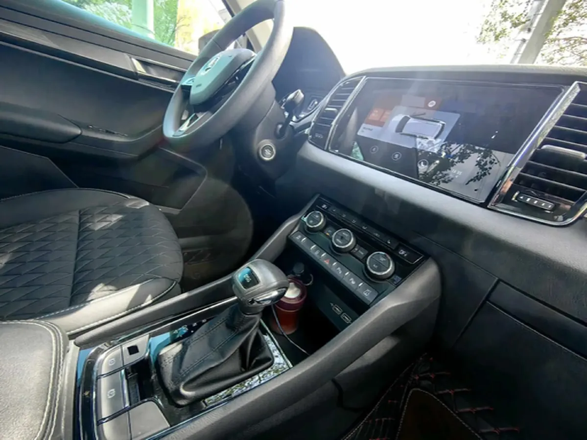 2019 Skoda Octavia 1.4T 150HP L4 7DCT,autocango,china used car exporter,china ev exporter,chinese used car exporter,chinese used ev exporter