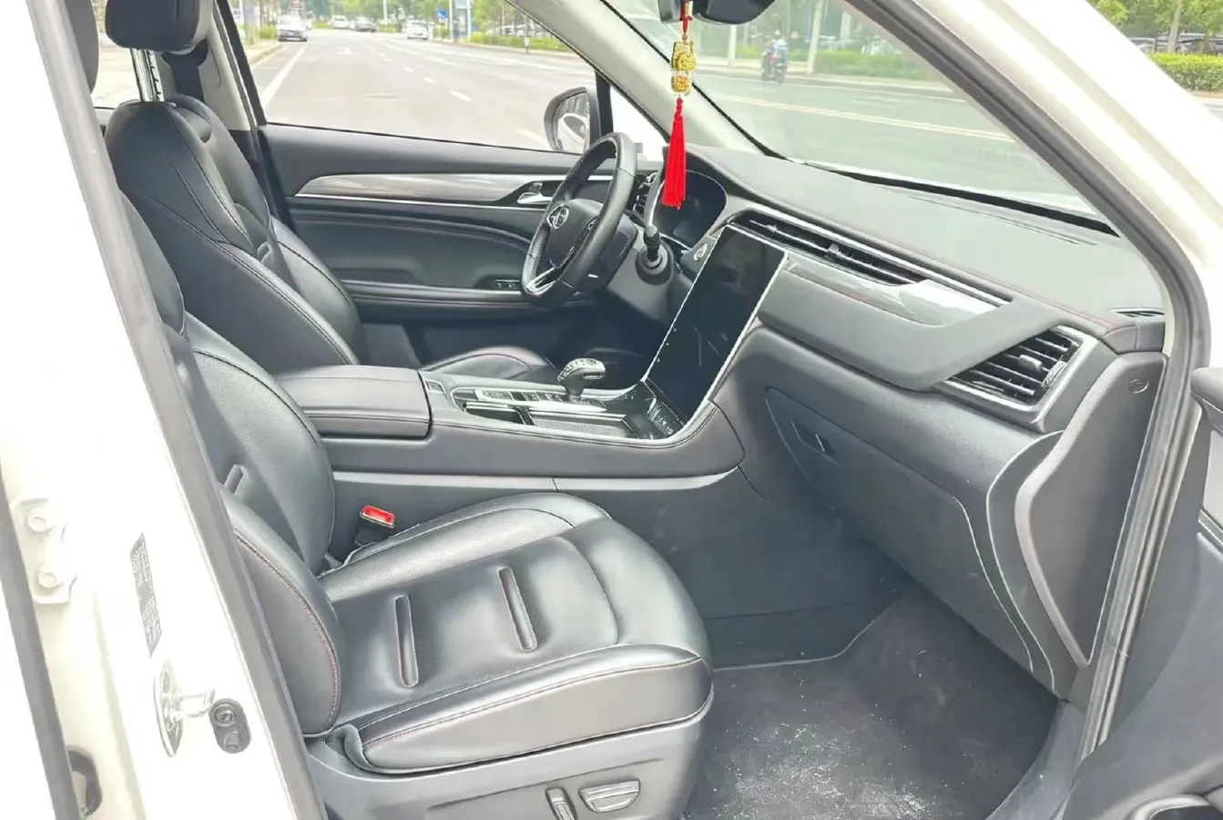 2022 GAC Trumpchi GS4 Plus 2.0T 252HP L4 6AT,autocango,china used car exporter,china ev exporter,chinese used car exporter,chinese used ev exporter