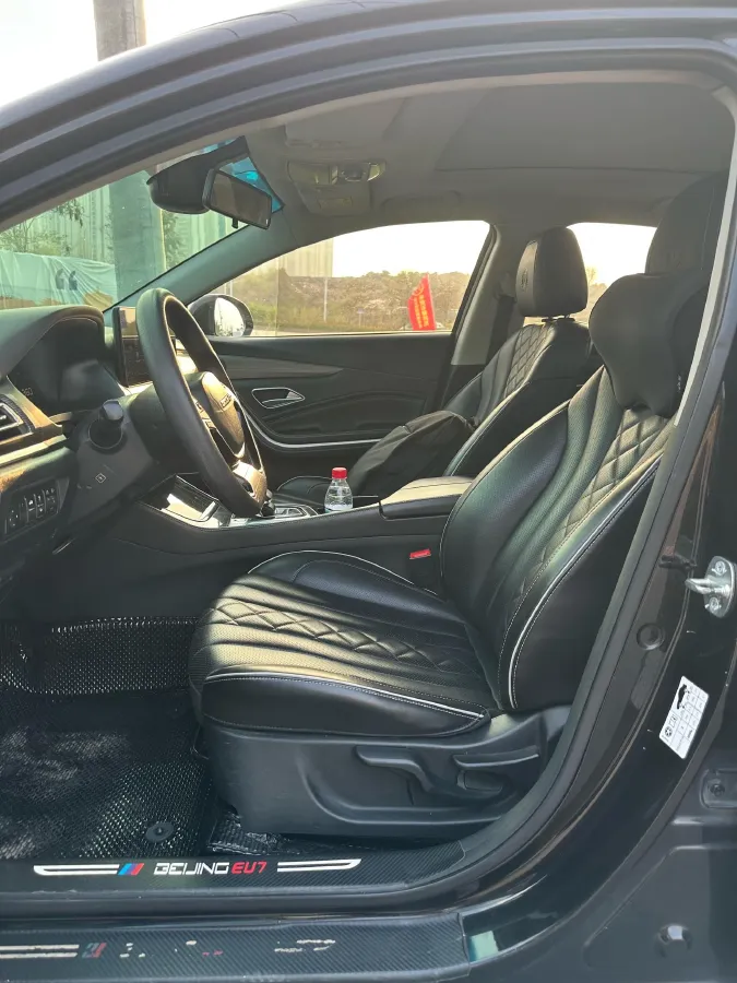 2019 BeiJing Auto EU7 BEV 60.225KWH,autocango,china used car exporter,china ev exporter,chinese used car exporter,chinese used ev exporter