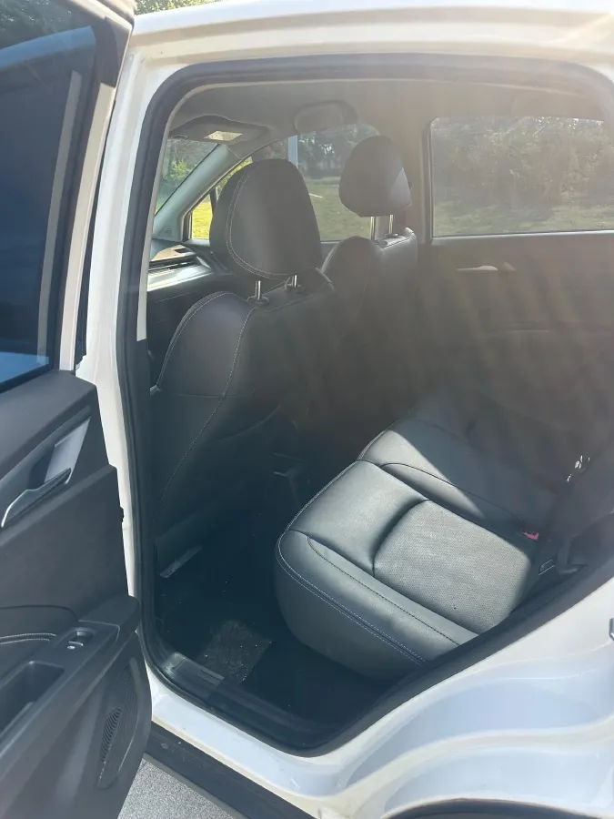2022 MG 5 1.5L 120HP L4 CVT,autocango,china used car exporter,china ev exporter,chinese used car exporter,chinese used ev exporter