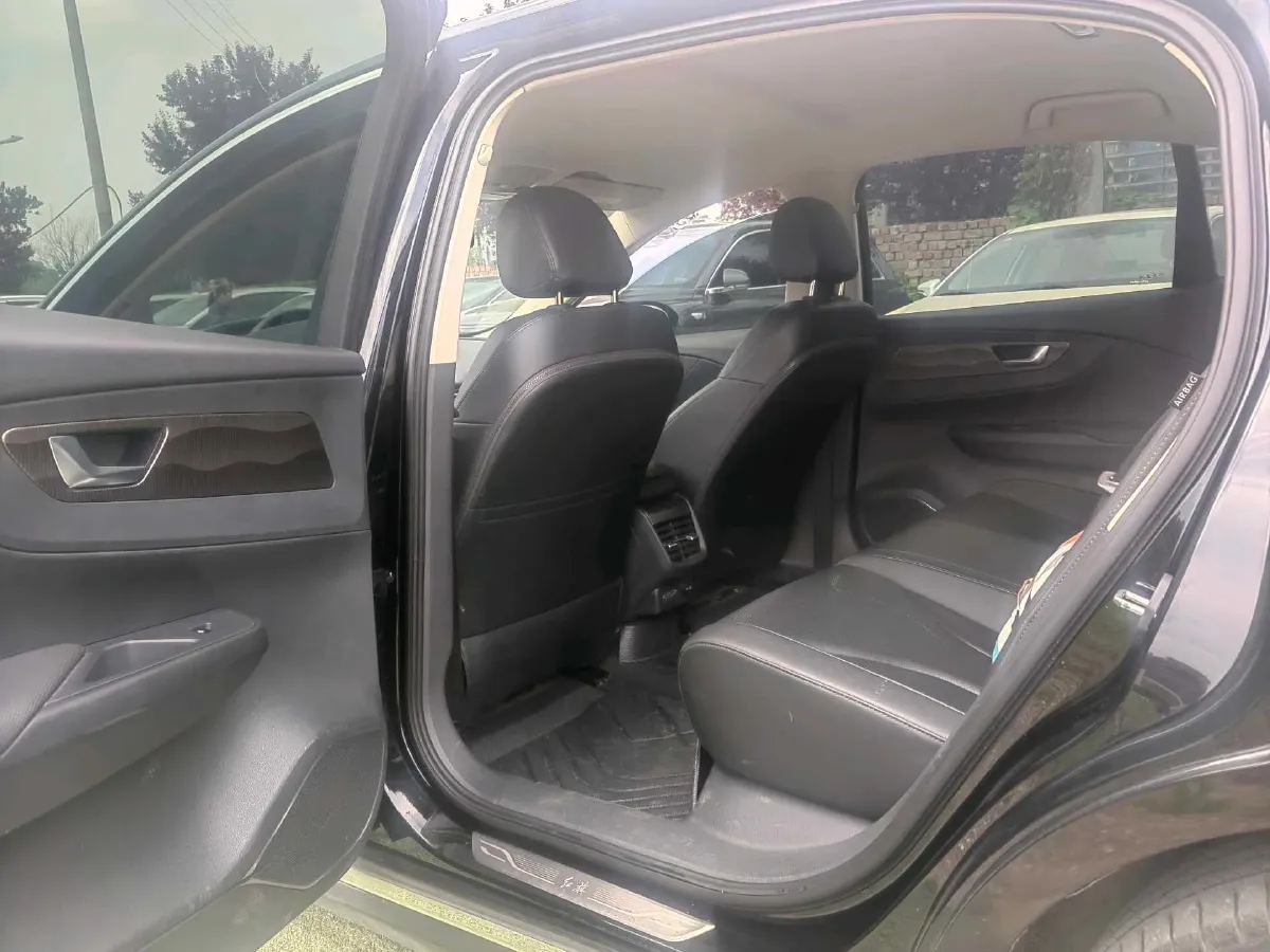 2021 HongQi E-QM5 BEV 54KWH,autocango,china used car exporter,china ev exporter,chinese used car exporter,chinese used ev exporter