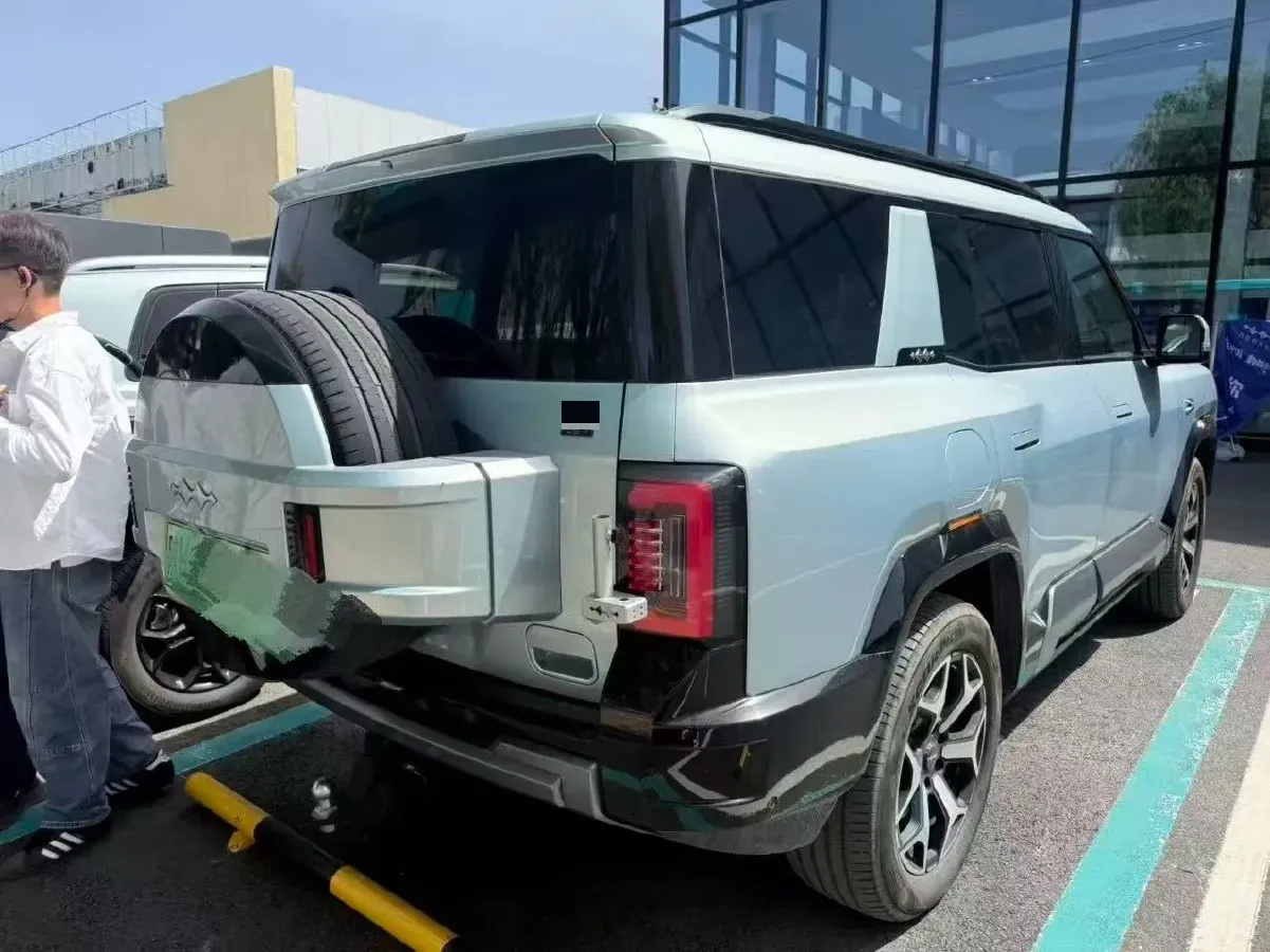 2025 FangChengBao Bao 8 2.0T 245HP L4 E-CVT PHEV 36.8KWH,autocango,china used car exporter,china ev exporter,chinese used car exporter,chinese used ev exporter