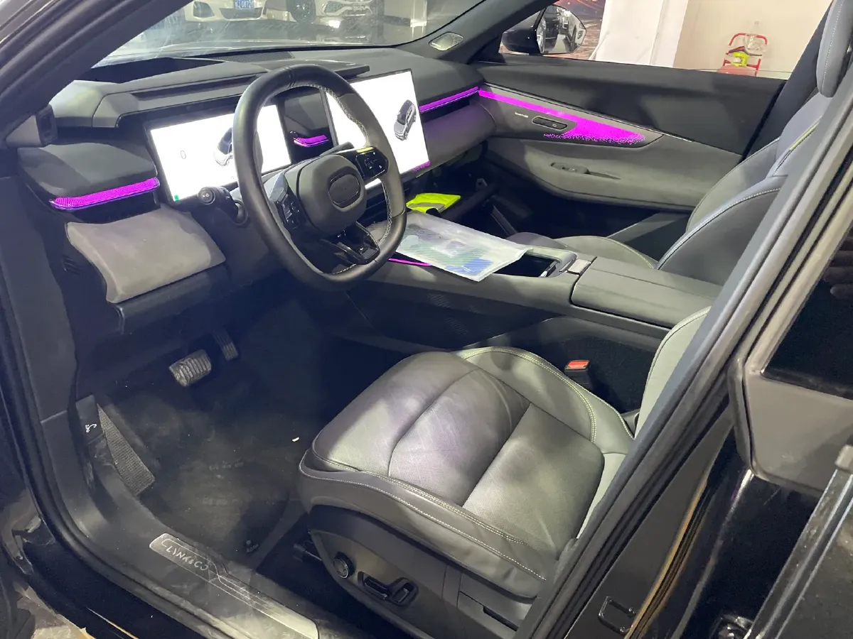 2023 LYNK&CO 08 EM-P 1.5T 163HP L4 3DHT PHEV 21.2KWH,autocango,china used car exporter,china ev exporter,chinese used car exporter,chinese used ev exporter