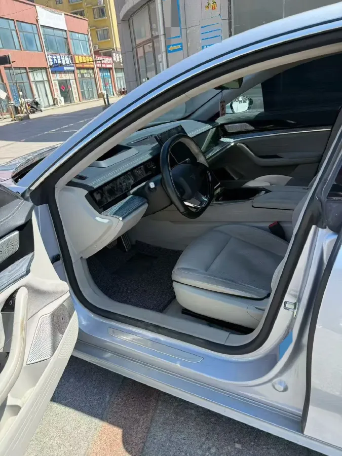 2022 Volkswagen Tiguan L 2.0T 220HP L4 7DCT,autocango,china used car exporter,china ev exporter,chinese used car exporter,chinese used ev exporter