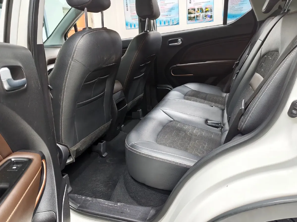 2017 GAC Trumpchi GS3 1.3T 137HP L4 6AT,autocango,china used car exporter,china ev exporter,chinese used car exporter,chinese used ev exporter